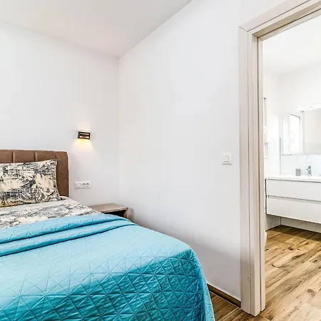 Ria With Heated Pool By Interhome Hébergement de vacances Trogir