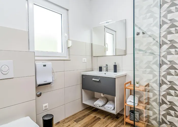 Ria With Heated Pool By Interhome