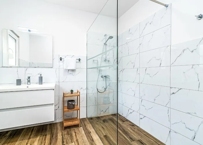 Ria With Heated Pool By Interhome